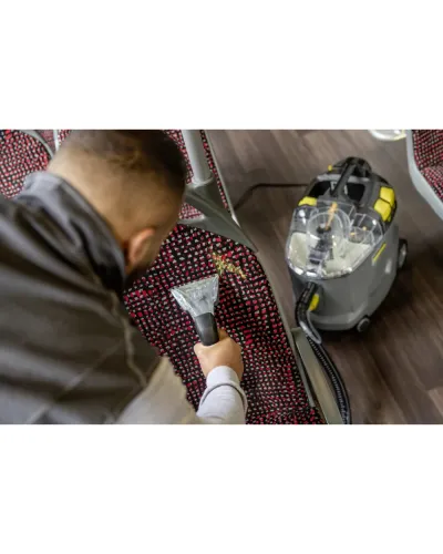 Професійний миючий пилосос Karcher Puzzi 8/1 (1.100-240.0)