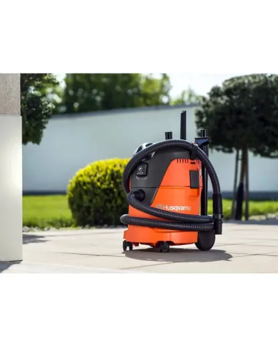 Пилосос гаражний Husqvarna WDC 220 (9679079-01)
